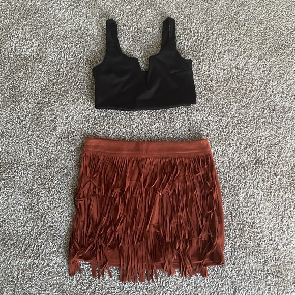 Skirts - Picture 1 of 3